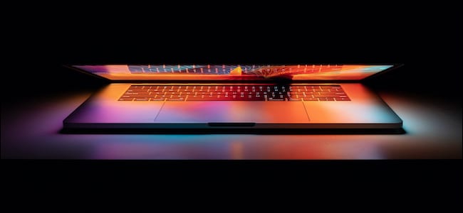 Como desativar um desenvolvedor do macOS ou uma versão beta pública 1 apple macbook with the display halfway closed 1