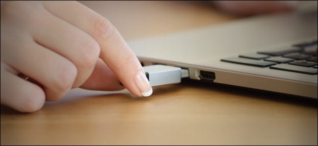 Como nunca “remover com segurança” uma unidade USB novamente no Windows 10 1 usb plugin hero 1.jpg.pagespeed.ce .W a3E iLa 1