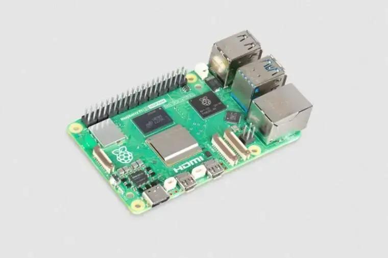 Raspberry Pi 5 16 GB: Desempenho Superior com Memória Ampliada 1 Raspberry Pi 5 16 GB.